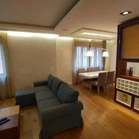 Center Lux 2 * Belgrade