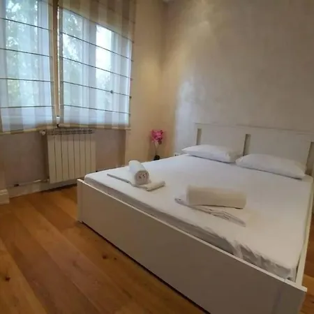 Apartment Center Lux 2 *