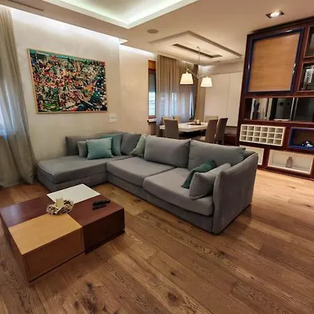 Center Lux 2 Apartment Belgrade